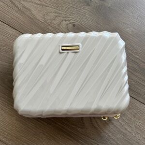 Marcy McKenna Hamptons Collection Mini Beauty Travel Case